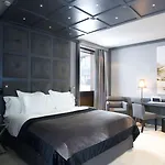 瓦尔代努g.l酒店