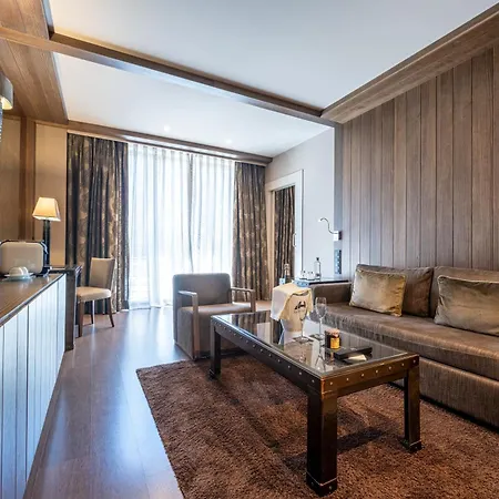 Val De Neu G.l. Hotel Baqueira Beret