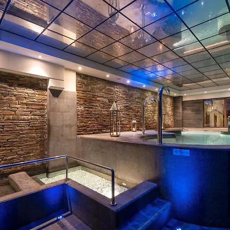 Val De Neu G.l. Hotel
