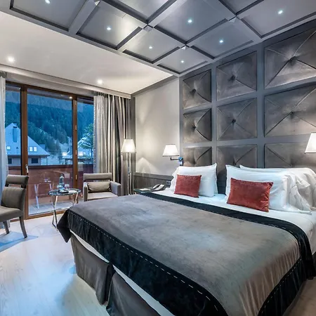 Val De Neu G.l. Hotel