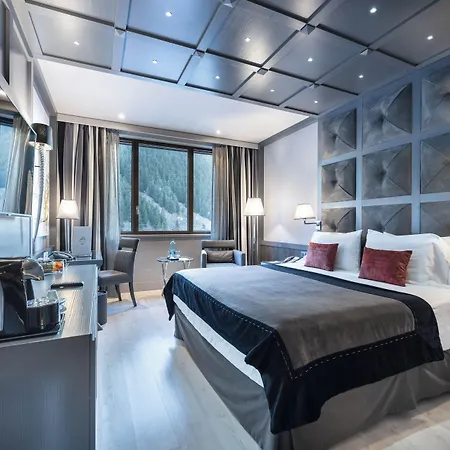 Val De Neu G.l. Hotel